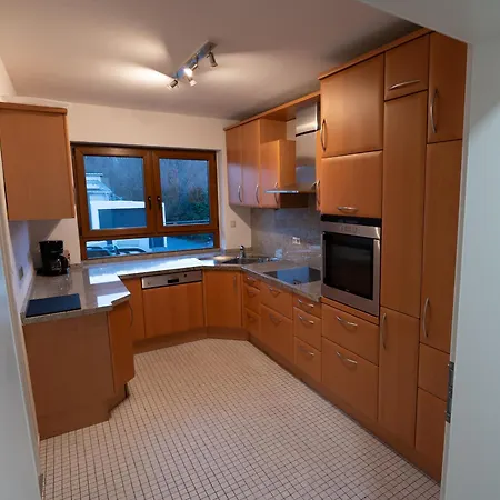 Am Schillerfelsen داهن